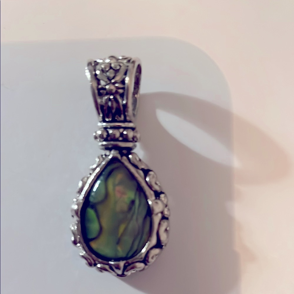 Elegant Silver and Abalone Pendant!!!